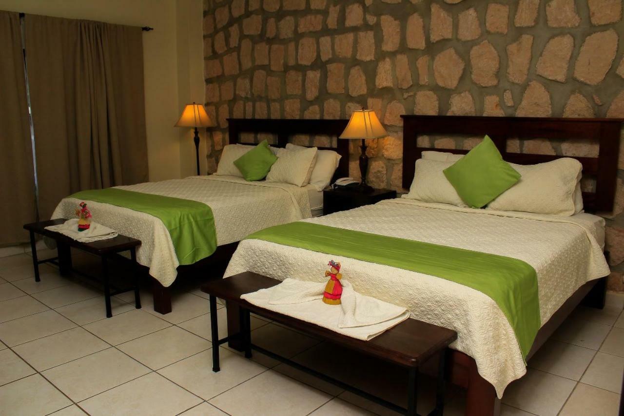 Plaza Magdalena Hotel Copan Bagian luar foto